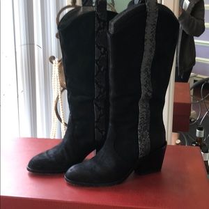 Donald/Pliner Charcoal Waxy Suede Leather Boots.